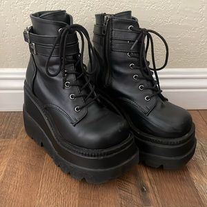 Demonia Technopagan Shaker 52 Black Vegan Leather Platform Boot. Size 6.